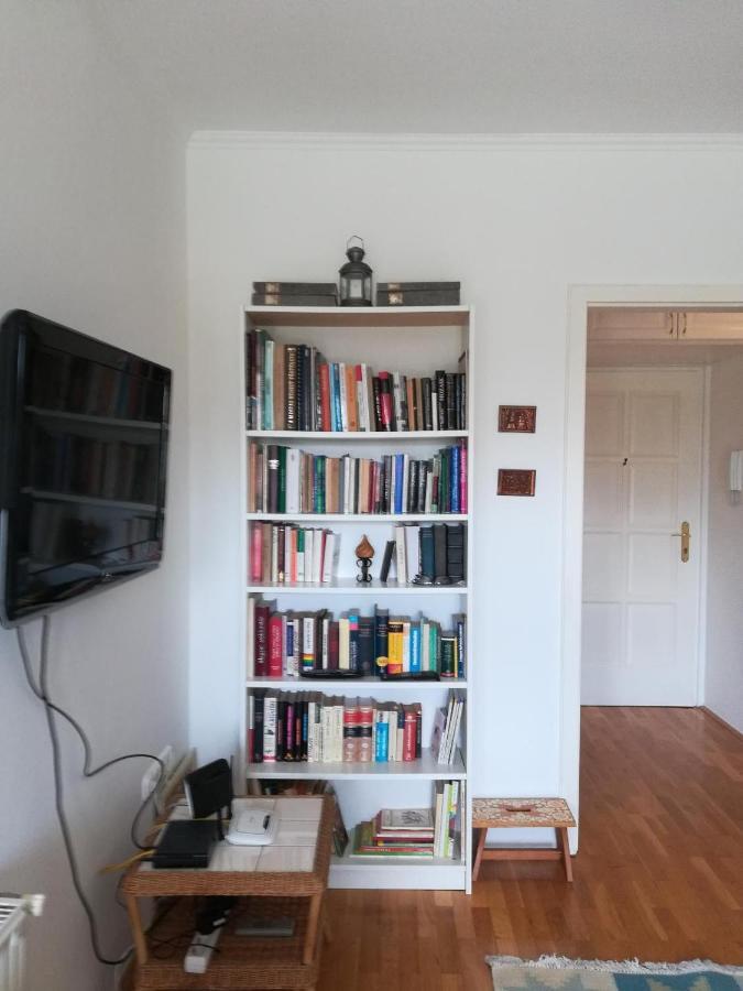 Homy Apartment In Buda, With Safe Garage And Terrace Budapest Exterior photo